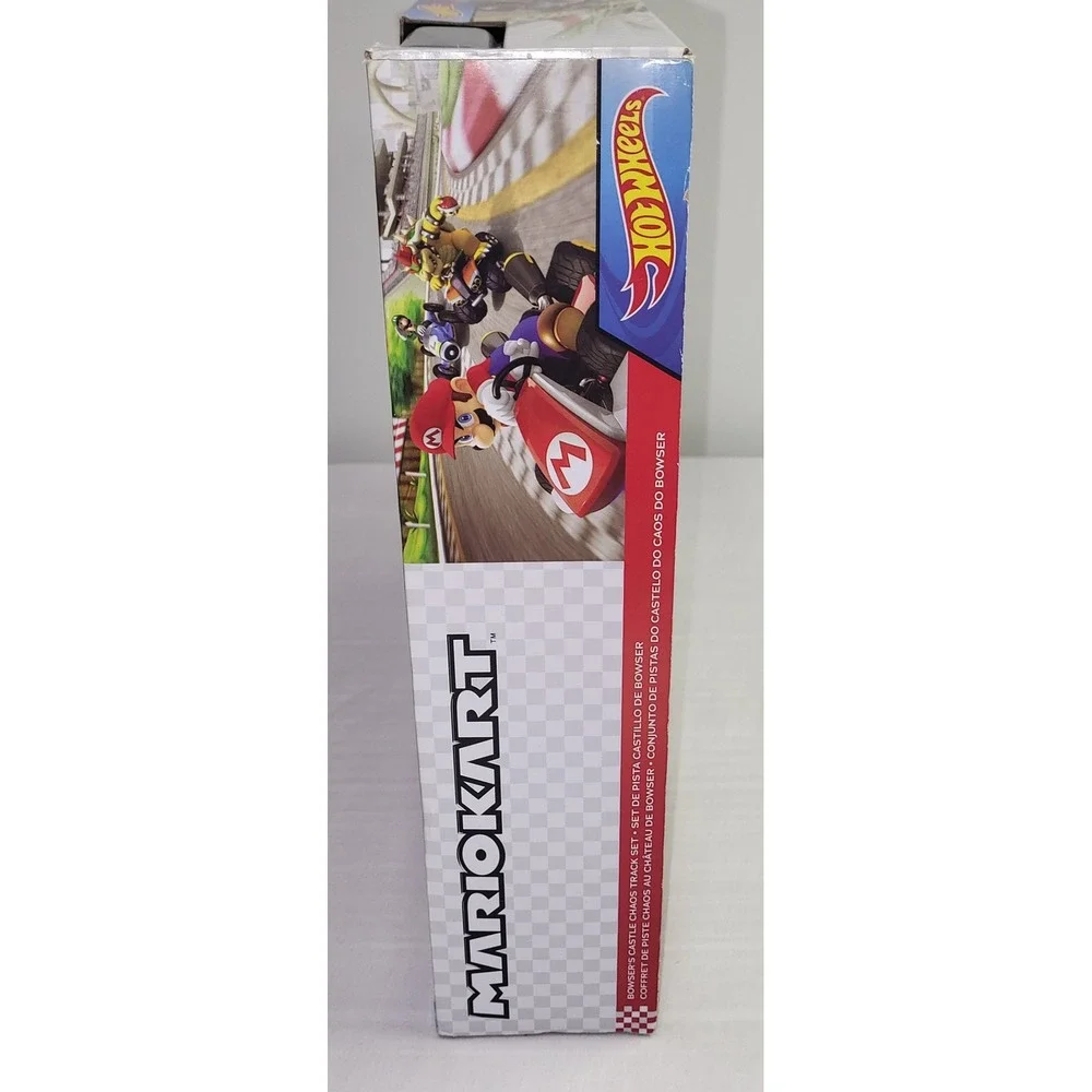 New Sealed Hot Wheels Mario Kart Bowser's Castle Chaos Track Set Blue Yoshi